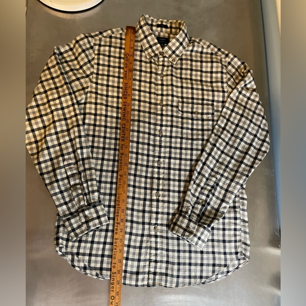 J Crew - Mens - brushed twill shirt - Picture 2 of 7
